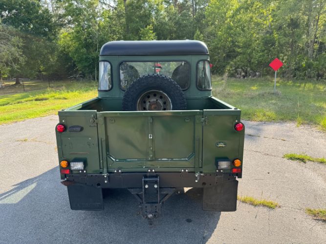 Land-rover-Defender-110-1984-8