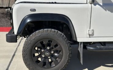 Land-rover-Defender-110-1990-14