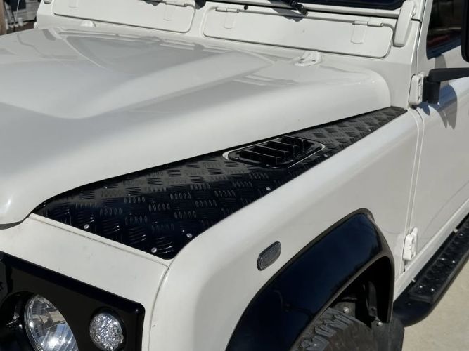 Land-rover-Defender-110-1990-21