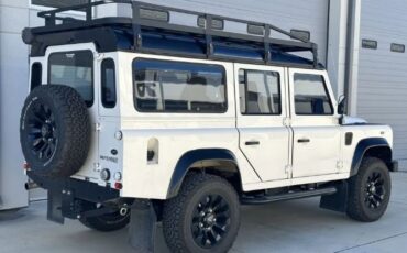 Land-rover-Defender-110-1990-3