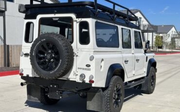 Land-rover-Defender-110-1990-6