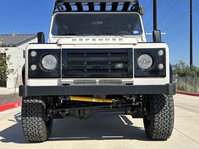 Land-rover-Defender-110-1990-8