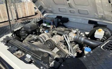 Land-rover-Defender-110-1990-9