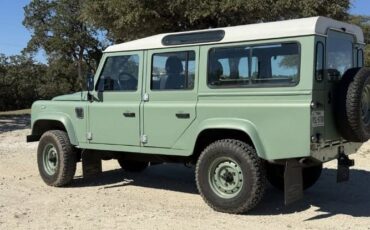 Land-rover-Defender-110-1992-3