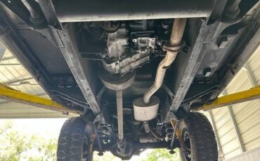 Land-rover-Defender-110-1992-White-2