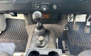 Land-rover-Defender-110-1992-White-3