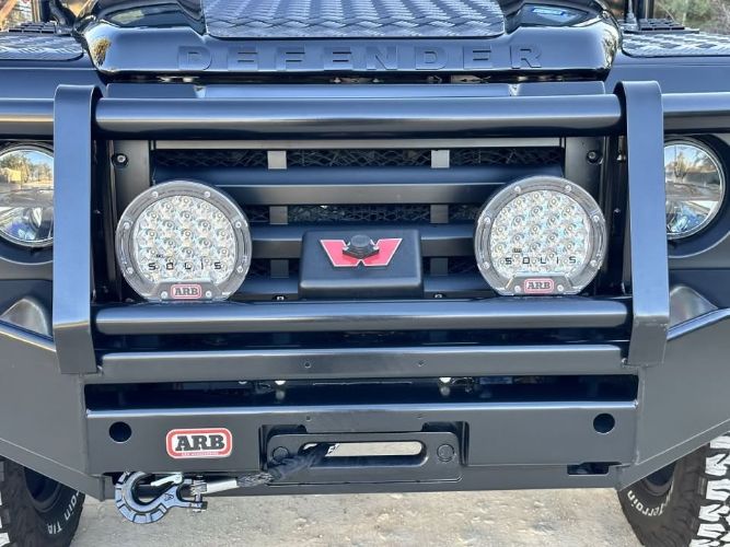 Land-rover-Defender-110-1993-Santorini-Black-Black-Leather-12