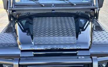 Land-rover-Defender-110-1993-Santorini-Black-Black-Leather-15