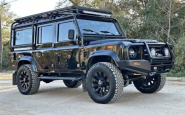 Land-rover-Defender-110-1993-Santorini-Black-Black-Leather