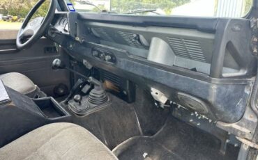 Land-rover-Defender-110-1995-Blue-Gray-19