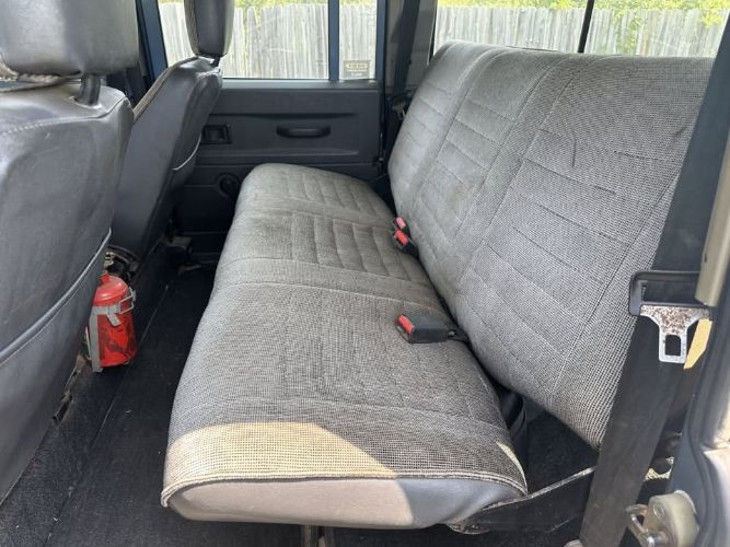 Land-rover-Defender-110-1995-Blue-Gray-4