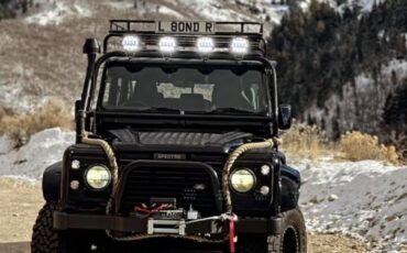 Land-rover-Defender-1980-13