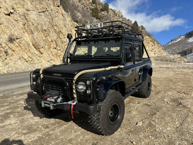 Land-rover-Defender-1980-3