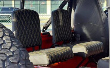 Land-rover-Defender-1985-Orange-12