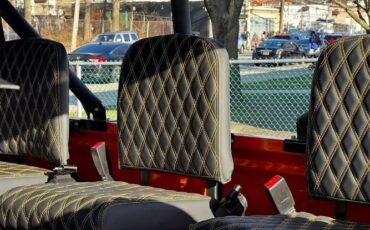 Land-rover-Defender-1985-Orange-13
