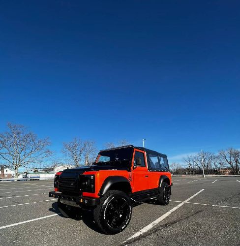 Land-rover-Defender-1985-Orange-2