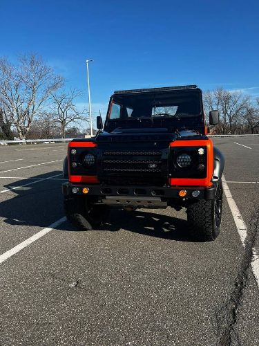Land-rover-Defender-1985-Orange-3