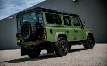 Land-rover-Defender-1986-Green-Black-15