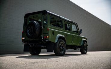 Land-rover-Defender-1986-Green-Black-17
