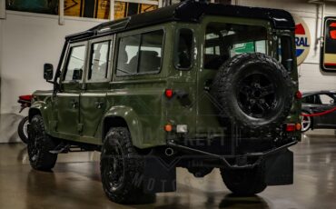 Land-rover-Defender-1986-Green-Black-29