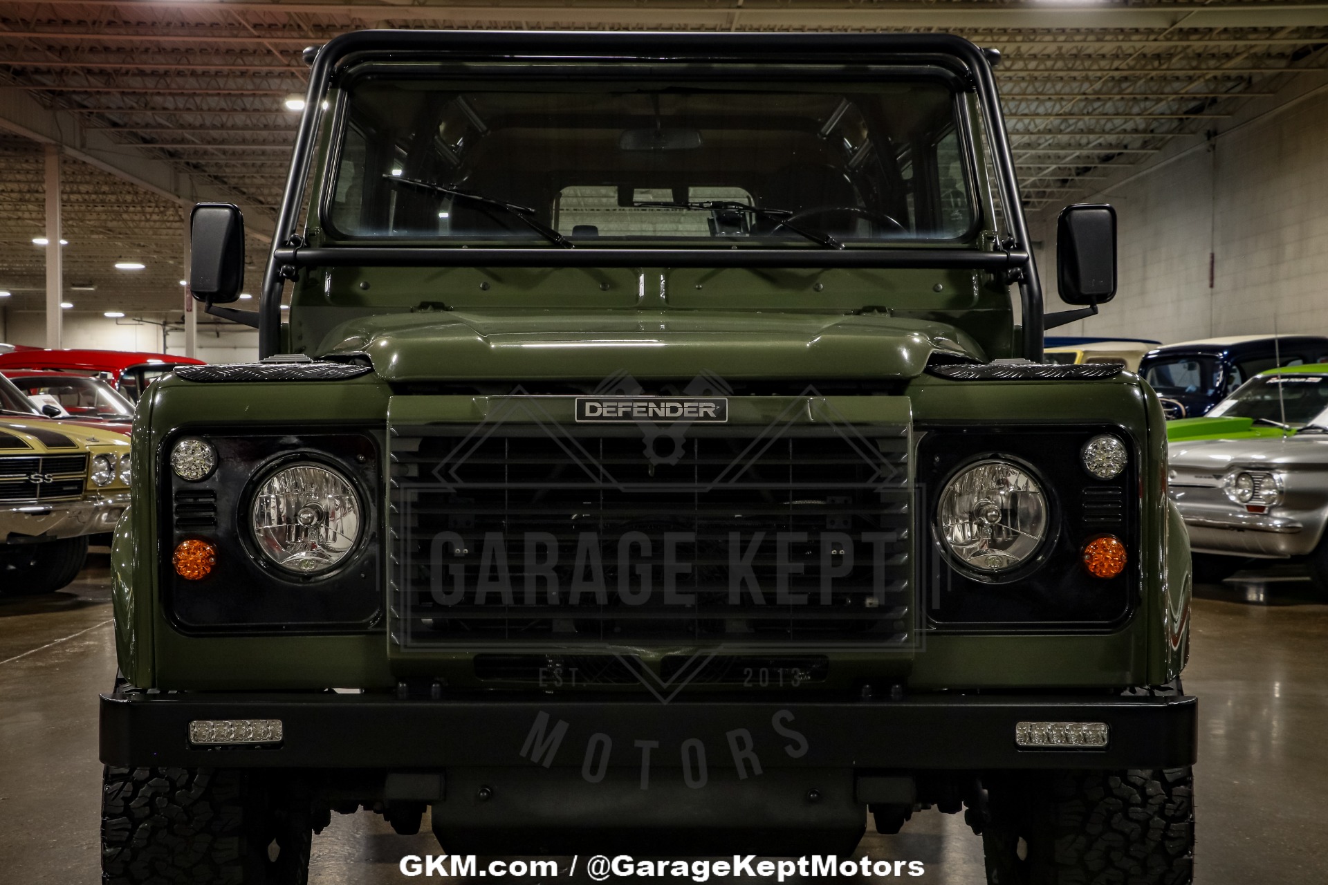 Land-rover-Defender-1986-Green-Black-37
