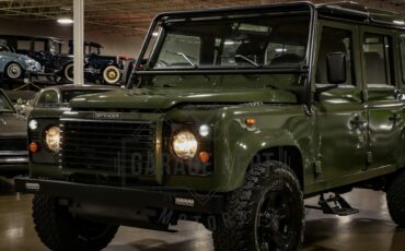 Land-rover-Defender-1986-Green-Black-39