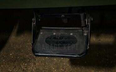 Land-rover-Defender-1986-Green-Black-46