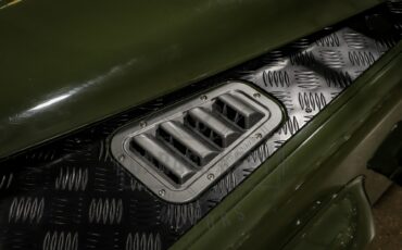 Land-rover-Defender-1986-Green-Black-48