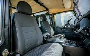 Land-rover-Defender-1986-Green-Black-5