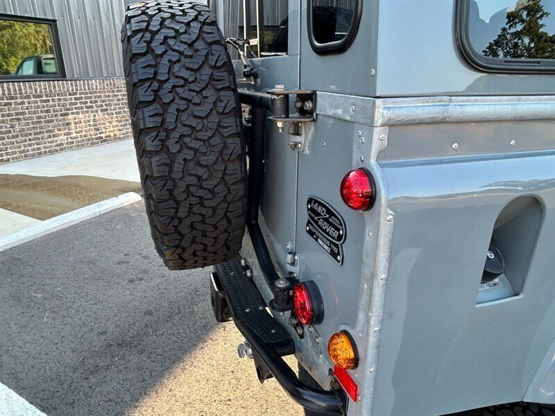 Land-rover-Defender-1990-Gray-Black-1