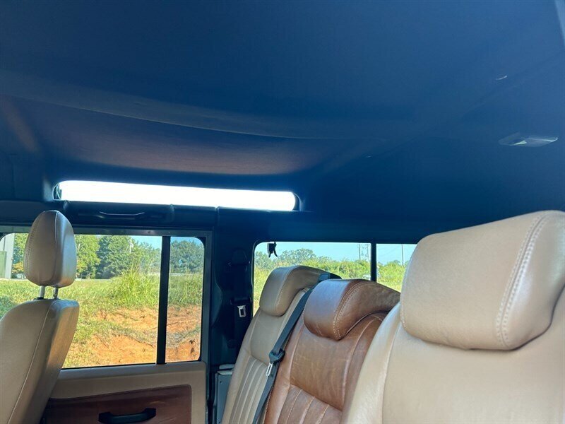 Land-rover-Defender-1990-Gray-Black-15