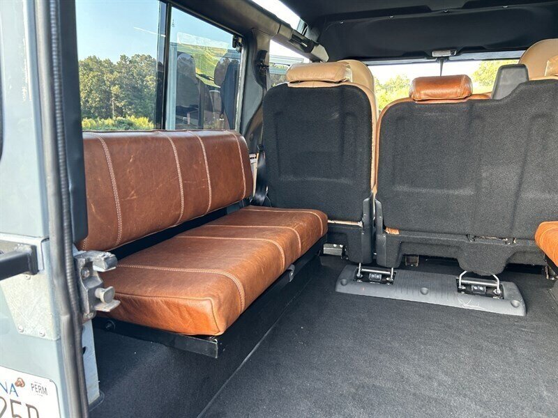 Land-rover-Defender-1990-Gray-Black-16