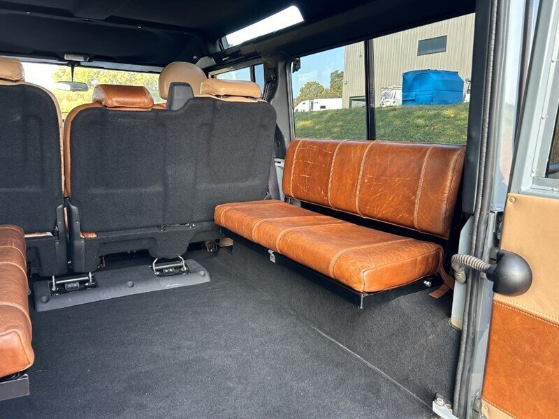 Land-rover-Defender-1990-Gray-Black-2