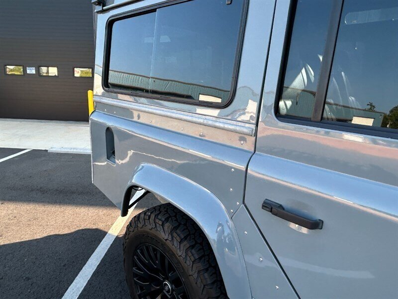 Land-rover-Defender-1990-Gray-Black-30