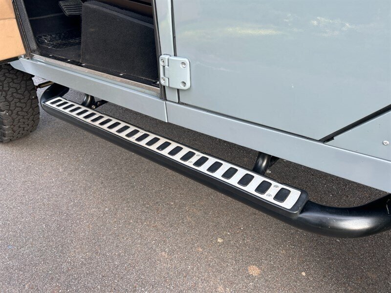 Land-rover-Defender-1990-Gray-Black-41