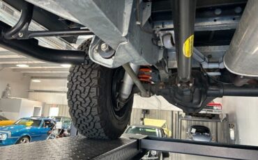 Land-rover-Defender-1990-Gray-Black-46