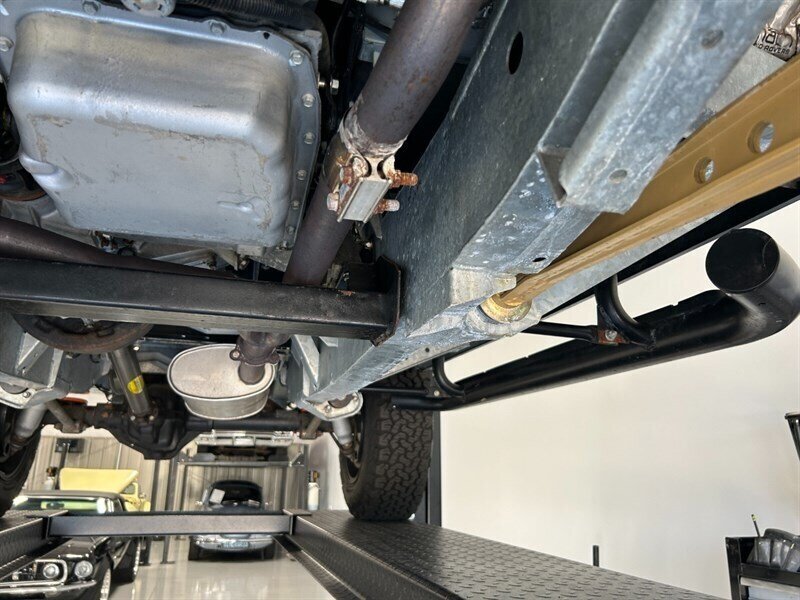 Land-rover-Defender-1990-Gray-Black-49