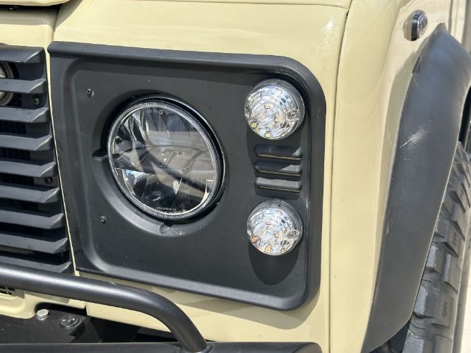 Land-rover-Defender-1990-Tan-12