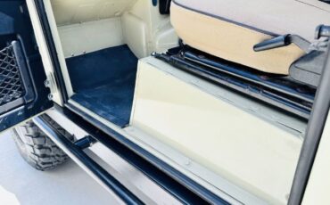 Land-rover-Defender-1990-Tan-16
