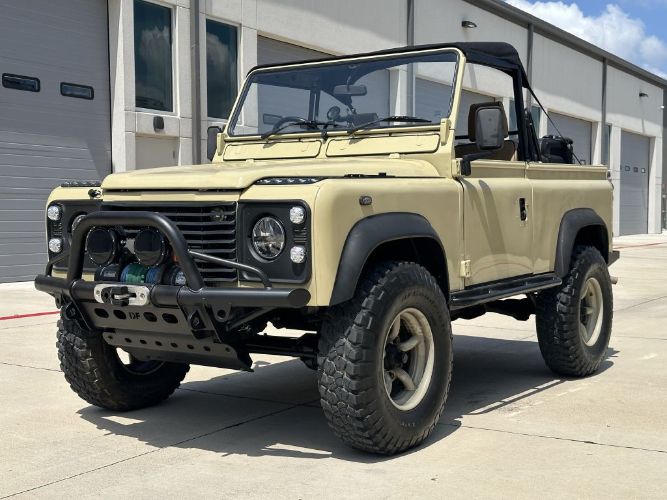Land-rover-Defender-1990-Tan-17