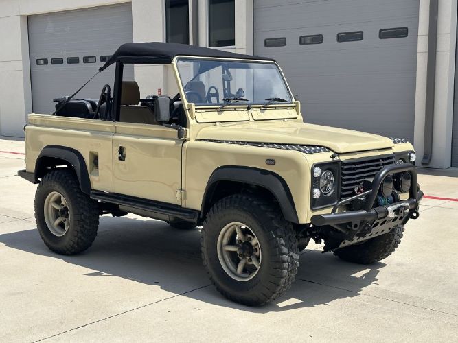 Land-rover-Defender-1990-Tan-22