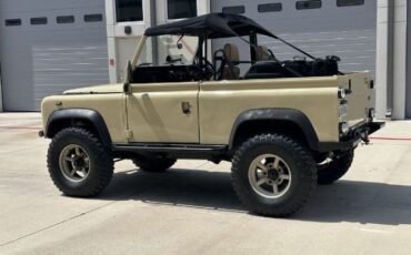 Land-rover-Defender-1990-Tan-3