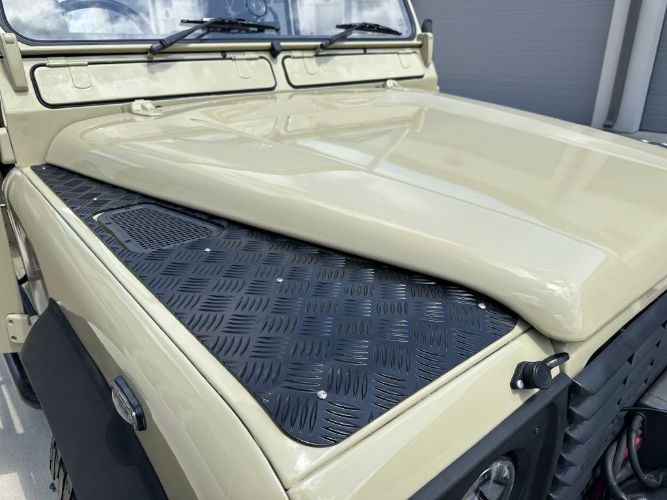 Land-rover-Defender-1990-Tan-6