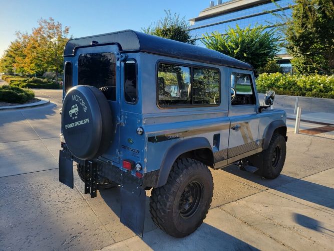 Land-rover-Defender-1991-Blue-Gray-3
