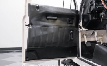 Land-rover-Defender-1991-White-Black-15