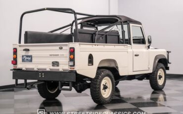 Land-rover-Defender-1991-White-Black-18
