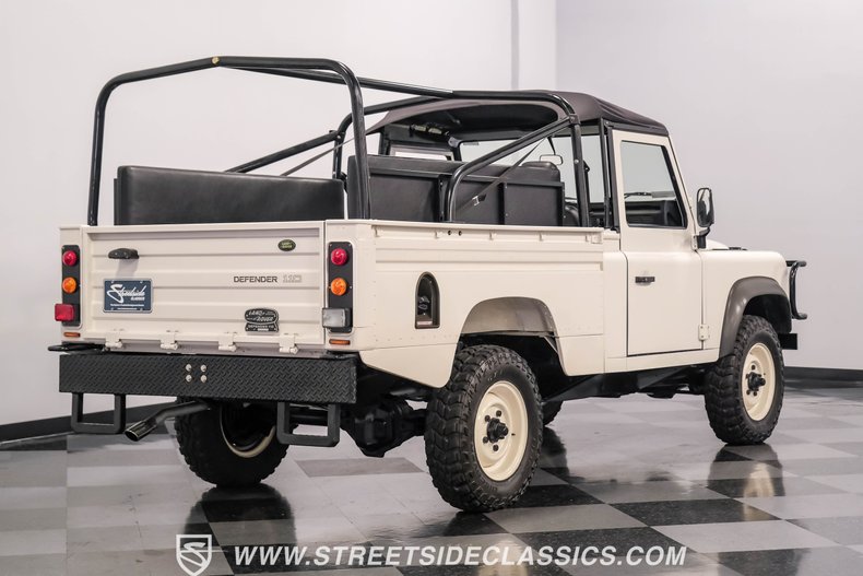 Land-rover-Defender-1991-White-Black-18