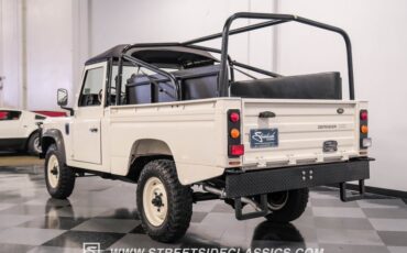 Land-rover-Defender-1991-White-Black-19