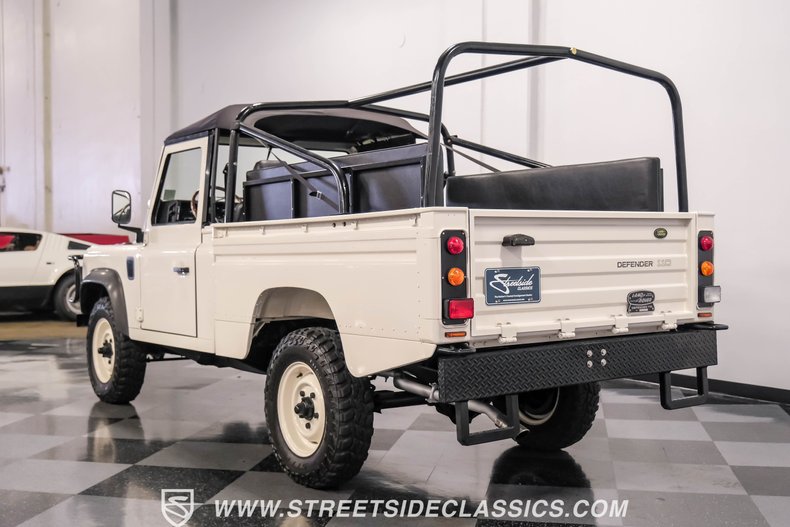 Land-rover-Defender-1991-White-Black-19