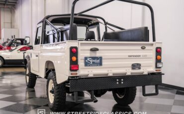 Land-rover-Defender-1991-White-Black-20